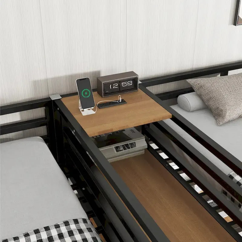 Lit mezzanine en métal avec double bureau, armoire, étagères et prise électrique pour un gain de place
